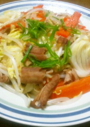 俺流!豚モツと野菜の旨塩炒め-レシピのメイン写真