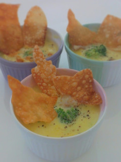 餃子の皮を使ったパリパリミルクスープ-レシピのメイン写真