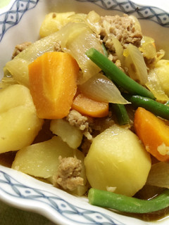 【失敗なし!】ジューシーそぼろの肉じゃが-レシピのメイン写真