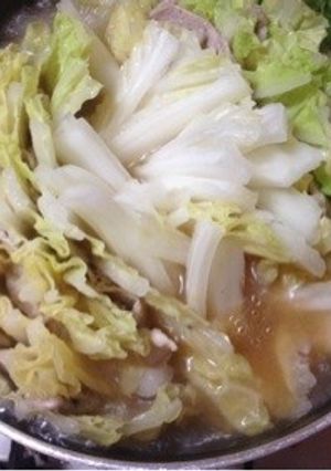 ビタミン豊富！豚肉白菜のミルフィーユ鍋-レシピのメイン写真