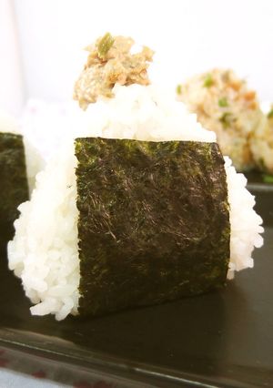 大人のツナマヨおにぎり-レシピのメイン写真