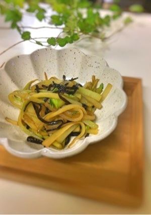 ❋ブロッコリー芯のきんぴら風炒め♪-レシピのメイン写真