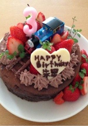 誕生日ケーキ＊トーマスデコレーション-レシピのメイン写真