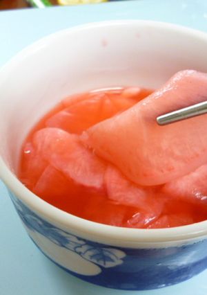簡単☆菜食弁当の彩りに♪赤カブの酢の物　-レシピのメイン写真