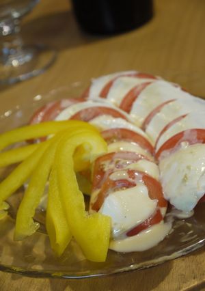 モッツァレラチーズトマトわさびマヨソース-レシピのメイン写真