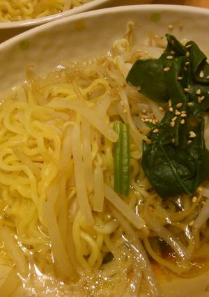 もやしがイッパイ♪すばやく醤油ラーメン-レシピのメイン写真