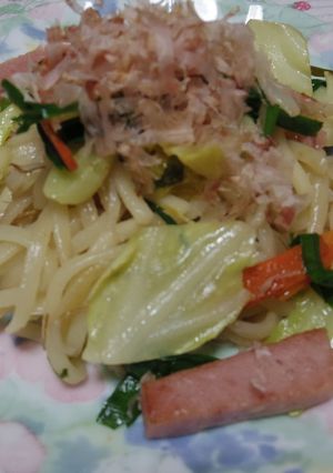 野菜たっぷり☆スパム入り沖縄風焼きうどん-レシピのメイン写真