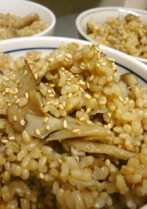 カリカリじゃこ混ぜ♪舞茸玄米ご飯-レシピのメイン写真