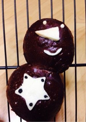 ココアパンで♡ゆきだるまパン-レシピのメイン写真