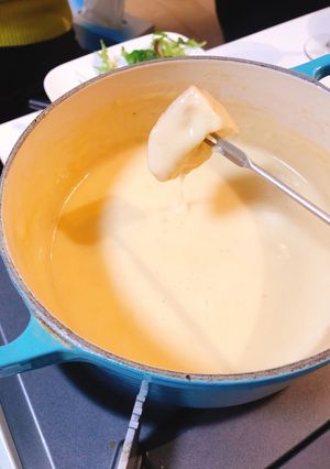 多分本場のチーズフォンデュ-レシピのメイン写真