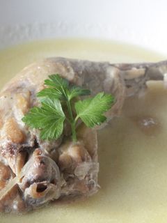 骨付きもも肉のクリーム煮(スープ仕立て)-レシピのメイン写真