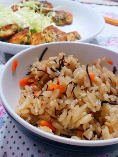 ひじきの炊き込みご飯-レシピのメイン写真