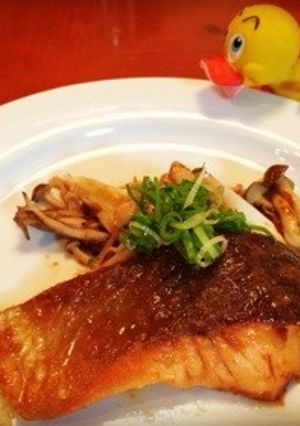 サーモンの味噌バターソテー♪-レシピのメイン写真