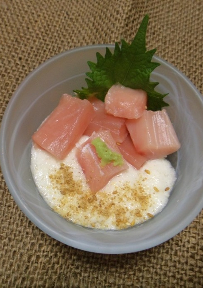 金ごま香るマグロのごまとろろ-レシピのメイン写真