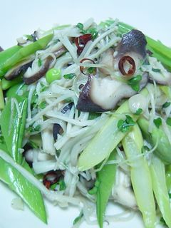 野菜を摂ろう!スプラウト入り野菜炒め-レシピのメイン写真