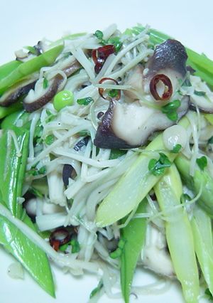 野菜を摂ろう！スプラウト入り野菜炒め-レシピのメイン写真