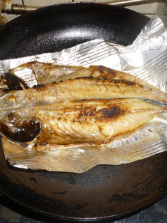 パパのフライパンで焼きアジ-レシピのメイン写真