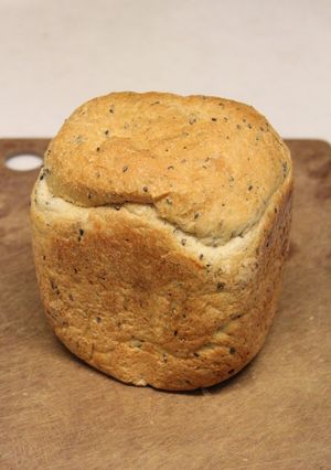 おからパウダーで作るもっちり黒ゴマ食パン-レシピのメイン写真