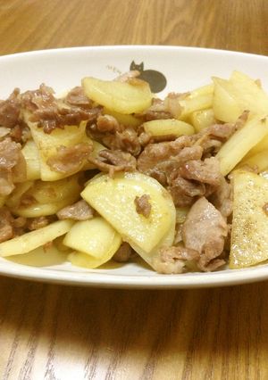 かんた〜ん♥ポテ肉炒め♪-レシピのメイン写真
