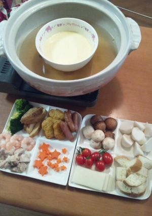 土鍋でチーズフォンデュ-レシピのメイン写真