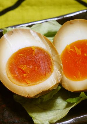 赤だし味噌と白だしde味玉-レシピのメイン写真