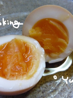 黄身が蜂蜜のように光る絶品煮卵!-レシピのメイン写真