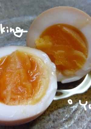 黄身が蜂蜜のように光る絶品煮卵!-レシピのメイン写真