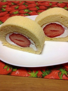 いちごロール-レシピのメイン写真