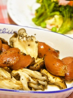 キノコとウインナーのバジル炒め-レシピのメイン写真
