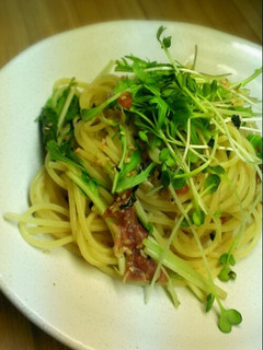 簡単ランチ ふりかけでじゃこと梅のパスタ-レシピのメイン写真