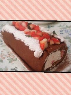 簡単豪華!いちごココアロール-レシピのメイン写真