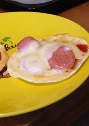 餃子の皮で作ったミニピザ-レシピのメイン写真