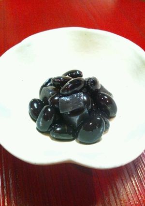 こんにゃくの薄あま煮　黒豆に加えて♪-レシピのメイン写真
