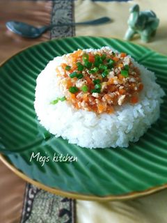 エスニックなヘルシー鶏そぼろ丼-レシピのメイン写真