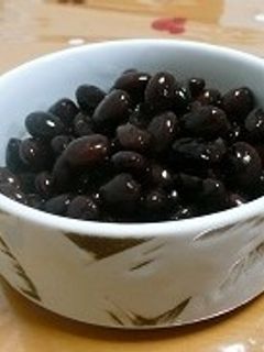 すぐできる!圧力鍋でふっくらおいしい黒豆-レシピのメイン写真