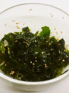 簡単すぎるわかめのおつまみ-レシピのメイン写真