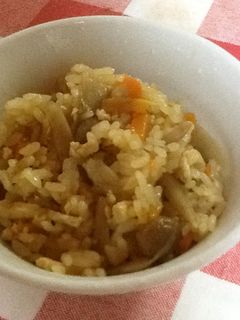しめじと鶏ごぼうの炊き込みご飯-レシピのメイン写真