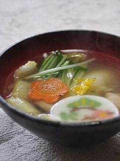うちのお雑煮♪鶏だしと水菜が決めて-レシピのメイン写真