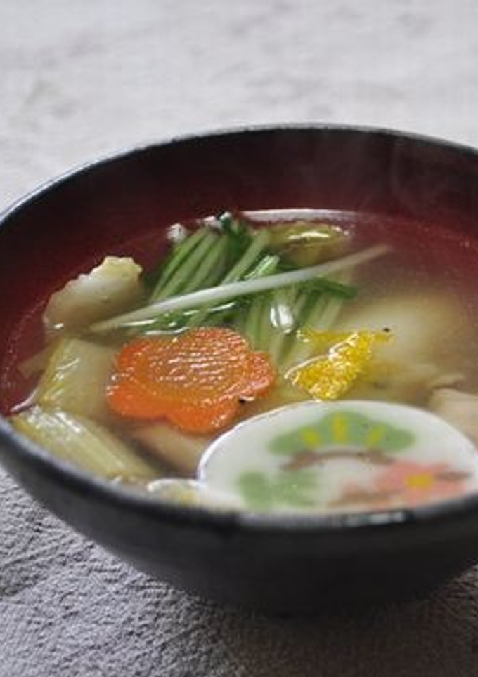 うちのお雑煮♪鶏だしと水菜が決めて-レシピのメイン写真