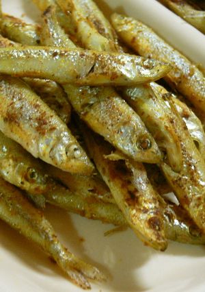 フライパンでワカサギ炒め（カレー味）-レシピのメイン写真