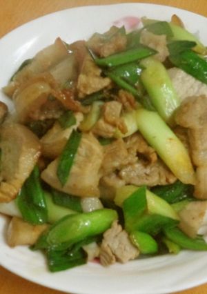 回鍋肉と葉にんにくの炒め（蒜苗回鍋肉）-レシピのメイン写真