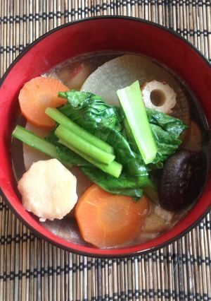 お雑煮や大晦日に♪【菜（名）も上がる汁】-レシピのメイン写真