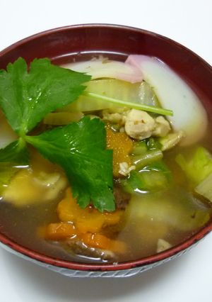 だしパックと薄口醤油で簡単お雑煮-レシピのメイン写真