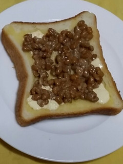 ☆超かんたん☆納豆のせトースト-レシピのメイン写真