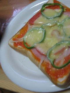 ピザ風トースト-レシピのメイン写真