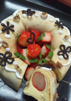クレープで☆イチゴのババロアケーキ-レシピのメイン写真