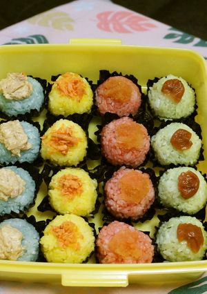 【美レシピ】カラフル海苔カップおにぎり-レシピのメイン写真