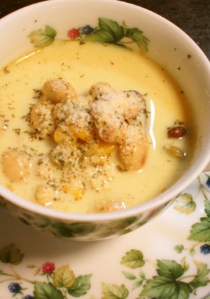 カレー風味の簡単ホットミルクスープ-レシピのメイン写真