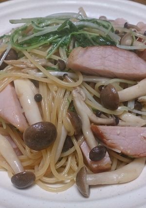 厚切りハムとしめじの和風醤油パスタ-レシピのメイン写真