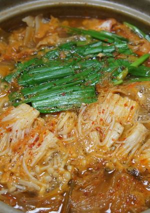 雑炊が美味しい！お手軽キムチ鍋♪♪-レシピのメイン写真